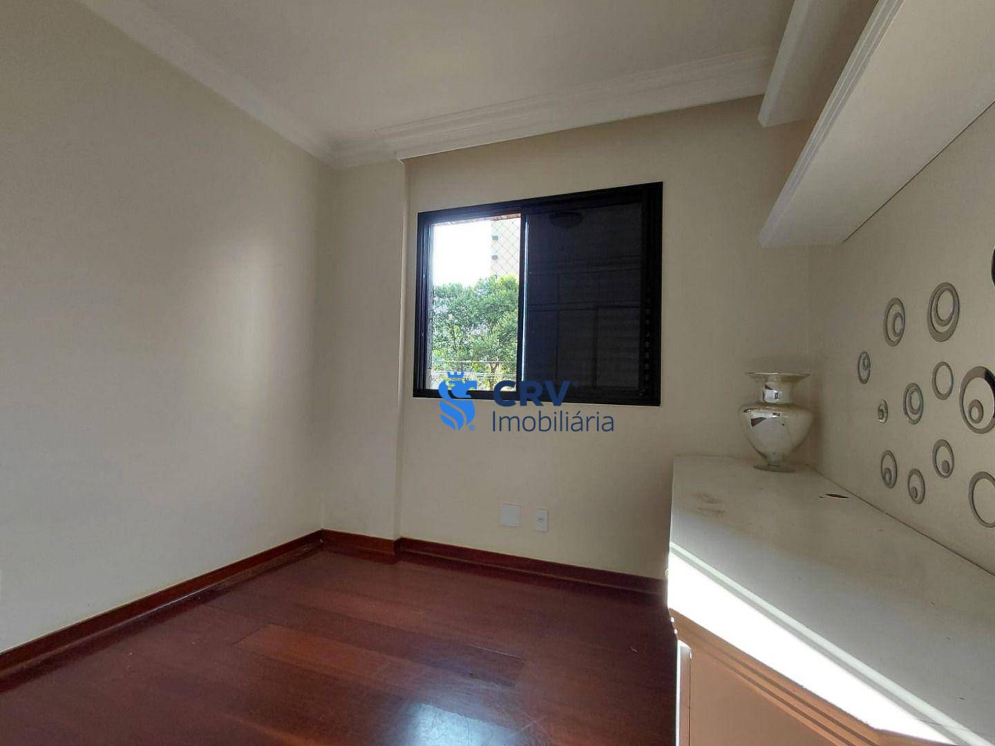 Apartamento para alugar com 3 quartos, 101m² - Foto 14