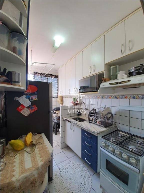 Apartamento à venda com 3 quartos, 70m² - Foto 4