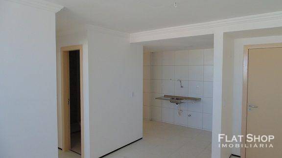 Apartamento à venda com 2 quartos, 73m² - Foto 2