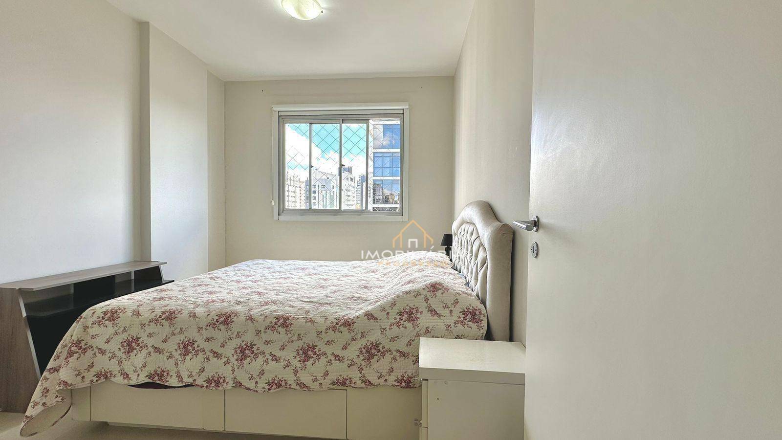 Apartamento para alugar com 3 quartos, 76m² - Foto 19