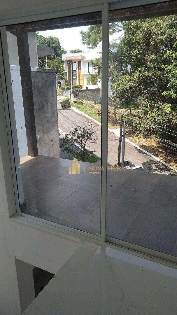 Casa de Condomínio à venda com 3 quartos, 255m² - Foto 4