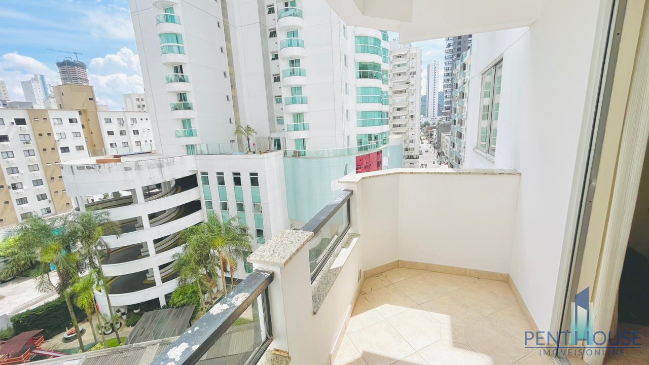 Apartamento à venda com 2 quartos, 100m² - Foto 17