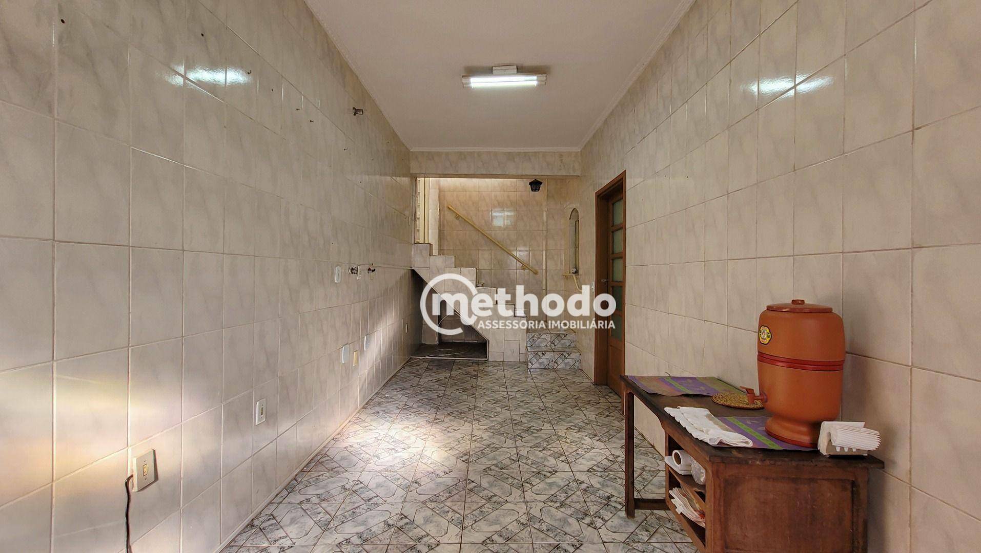 Casa à venda com 6 quartos, 250m² - Foto 44