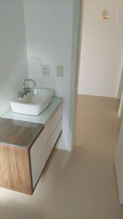 Apartamento à venda com 2 quartos, 73m² - Foto 4