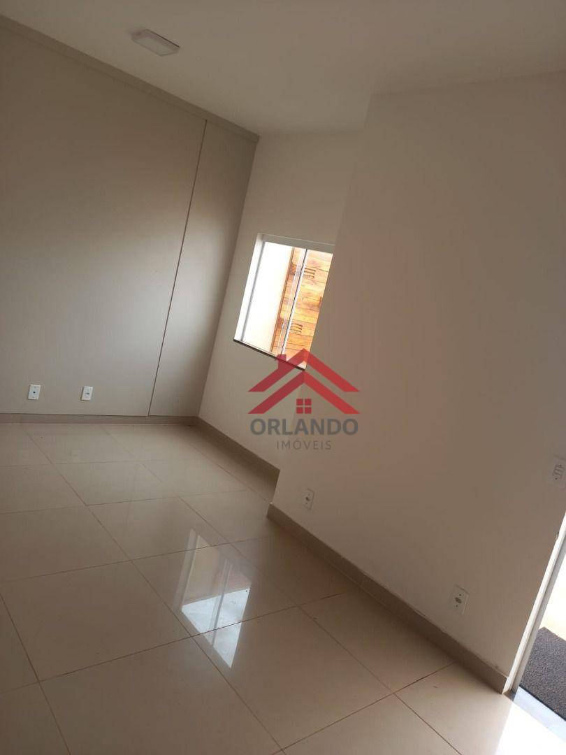 Casa à venda com 2 quartos, 58m² - Foto 1