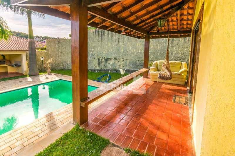 Casa de Condomínio à venda com 3 quartos, 318m² - Foto 4