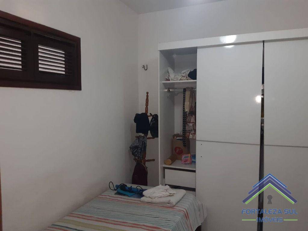 Casa à venda com 4 quartos, 200m² - Foto 10