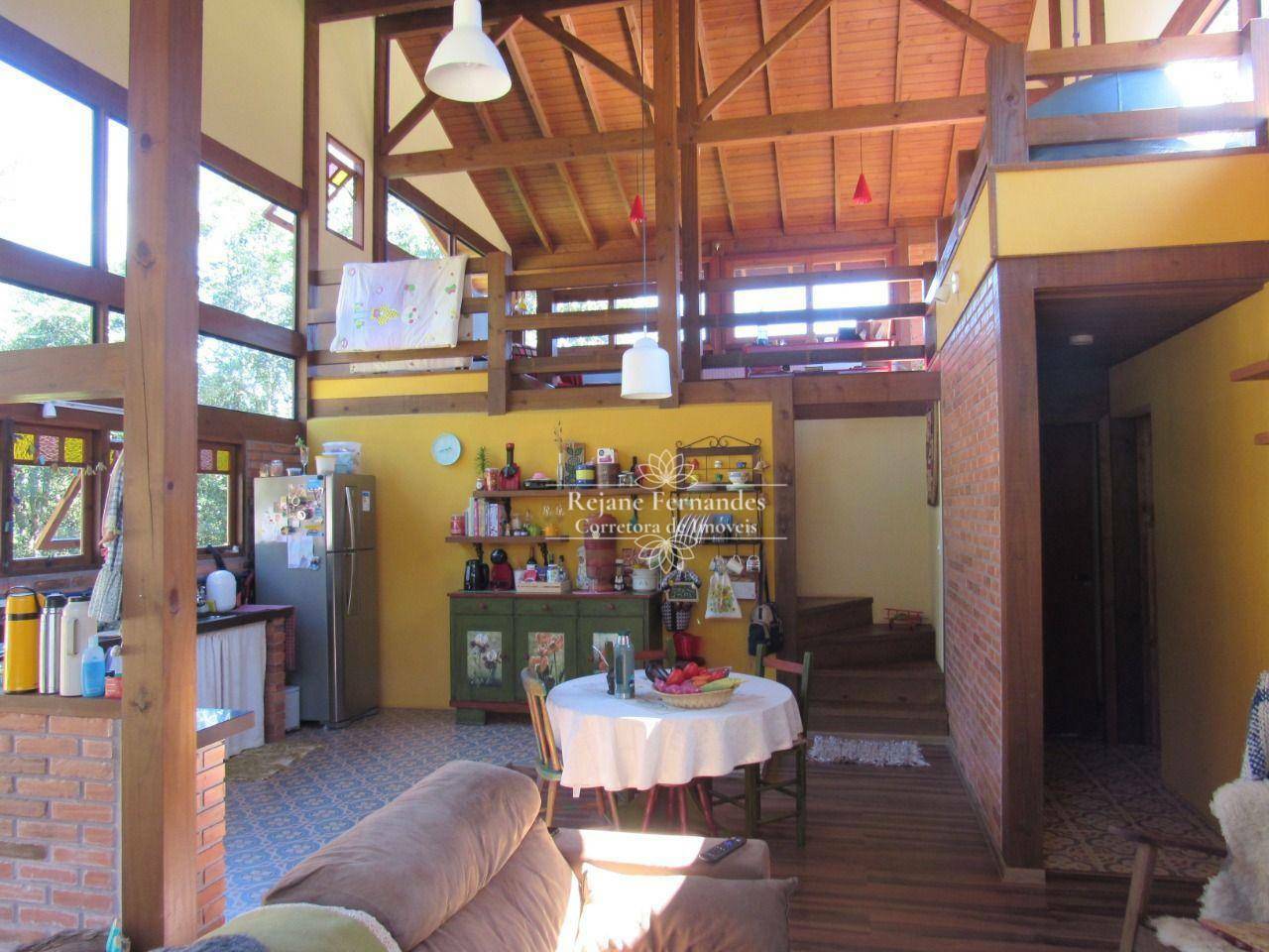 Casa de Condomínio à venda com 3 quartos, 200m² - Foto 2