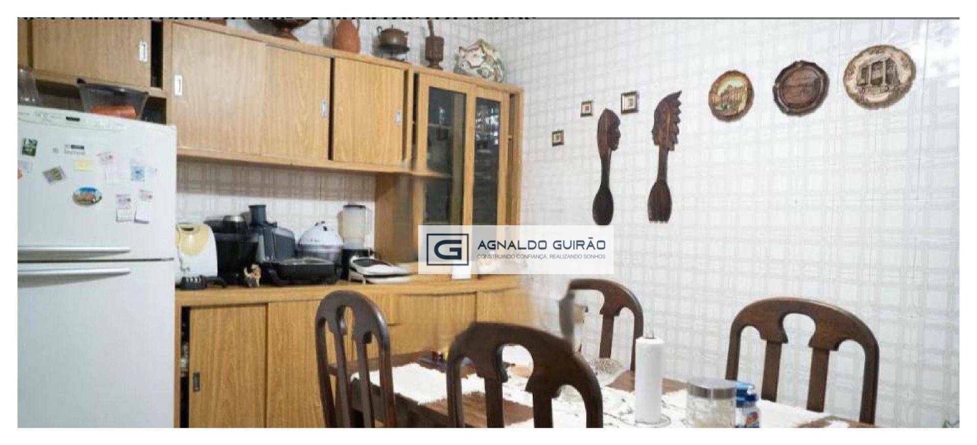 Sobrado à venda com 3 quartos, 200m² - Foto 9