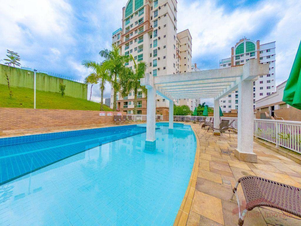 Apartamento para alugar com 2 quartos, 60m² - Foto 11