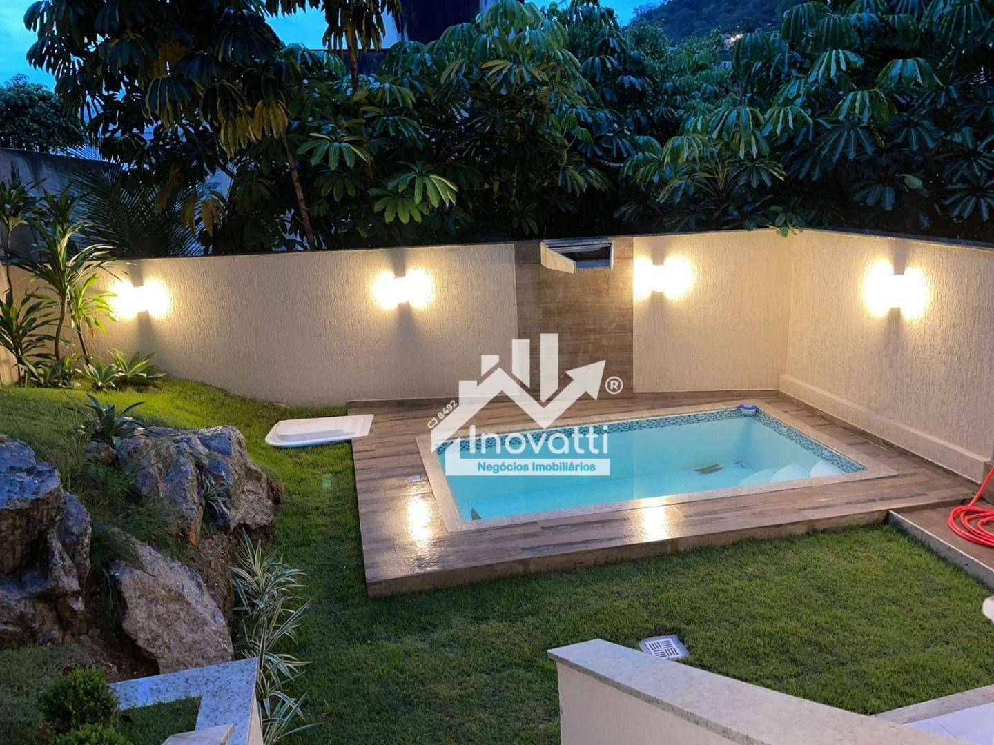 Casa de Condomínio à venda com 3 quartos, 320m² - Foto 21