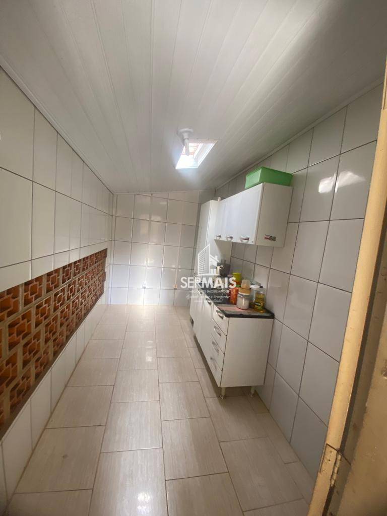 Casa à venda com 4 quartos, 320m² - Foto 8