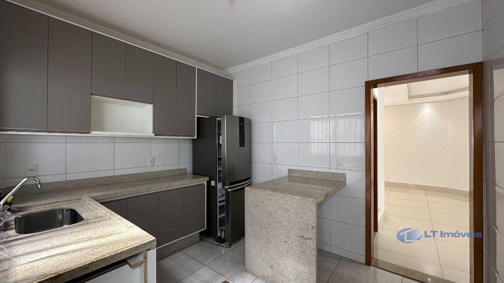 Sobrado à venda com 3 quartos, 204m² - Foto 21