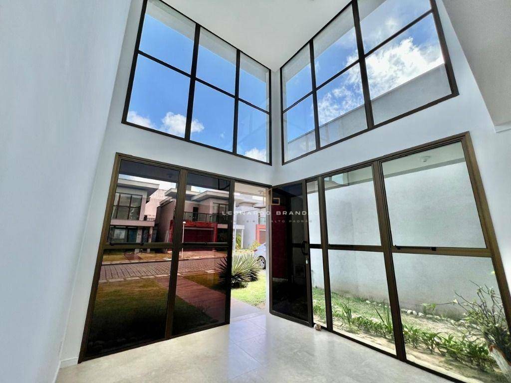 Casa de Condomínio à venda com 3 quartos, 236m² - Foto 11