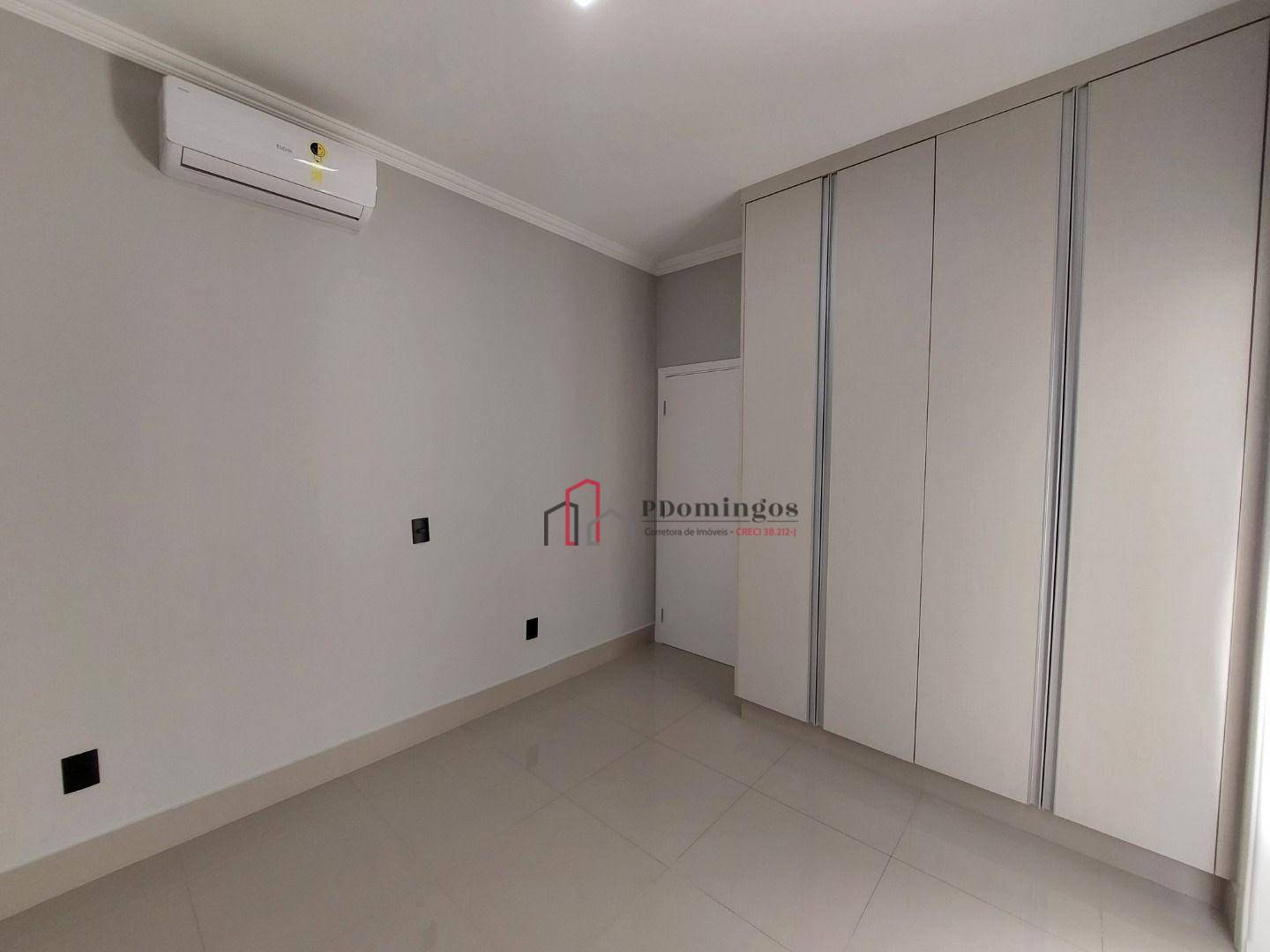 Casa de Condomínio à venda com 3 quartos, 200m² - Foto 30