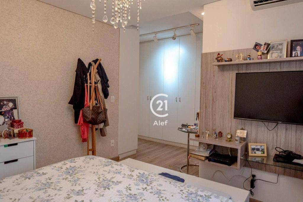 Apartamento à venda com 4 quartos, 168m² - Foto 17