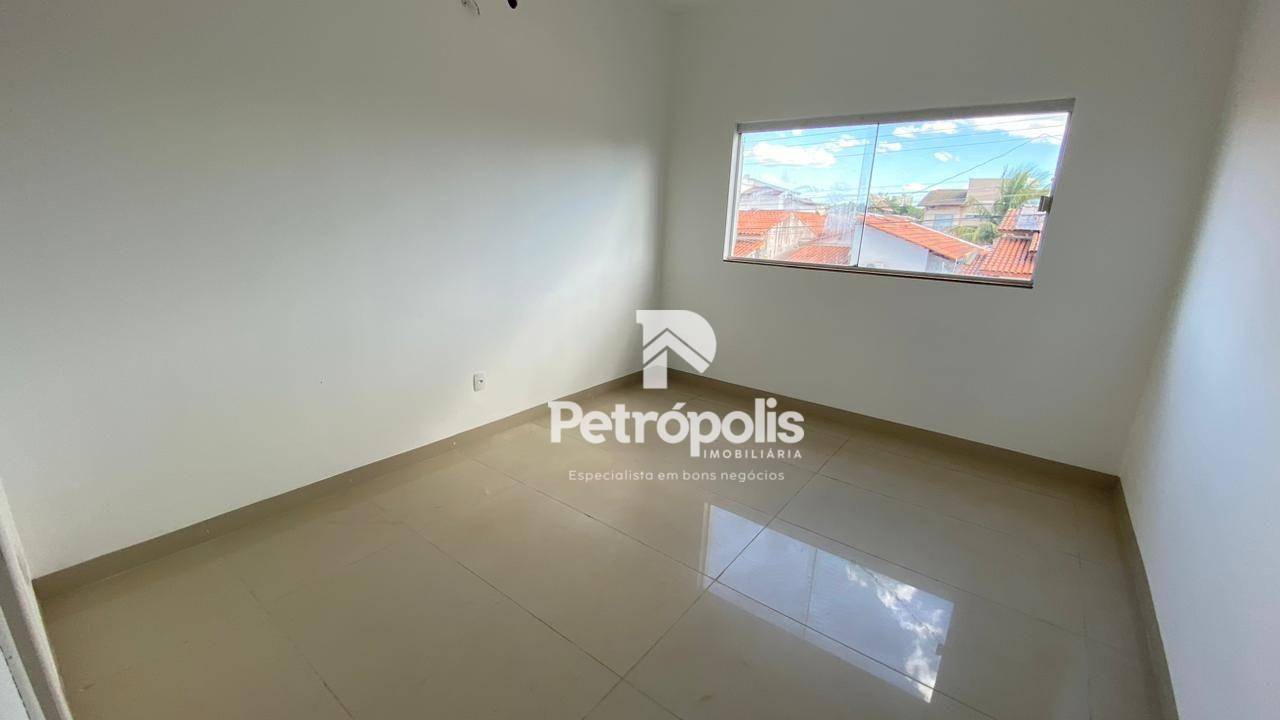 Casa à venda com 2 quartos, 115m² - Foto 14