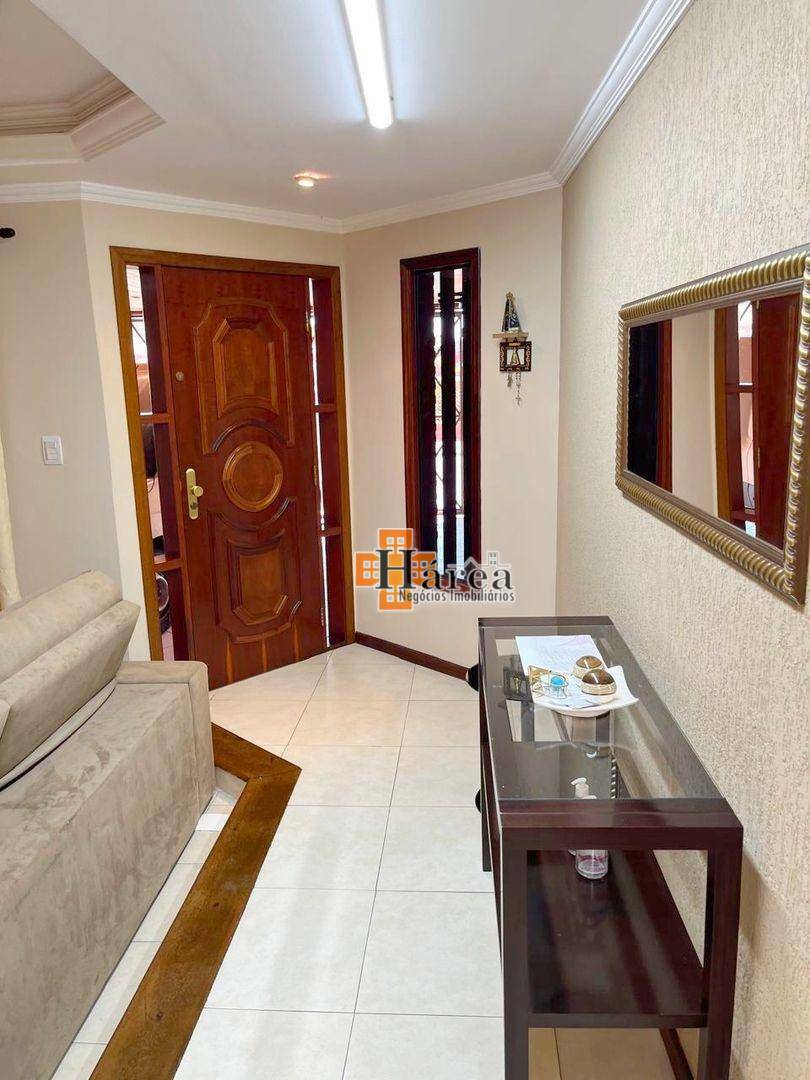 Sobrado à venda com 3 quartos, 200m² - Foto 3