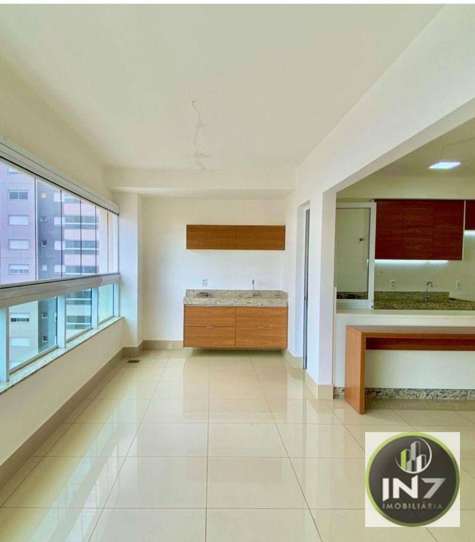 Apartamento à venda com 3 quartos, 107m² - Foto 2