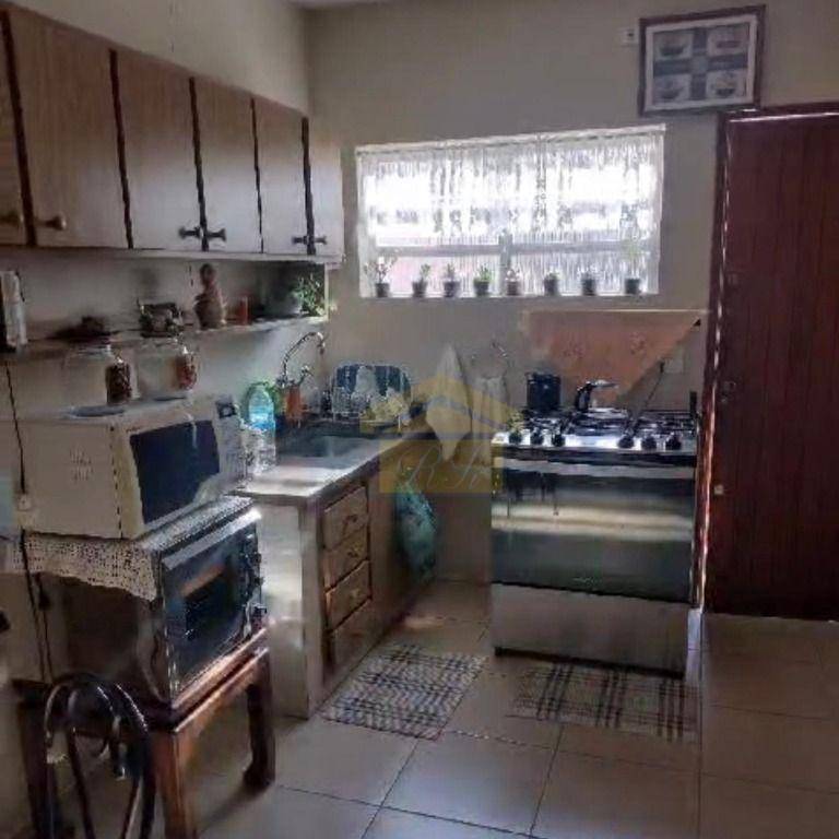 Sobrado à venda com 3 quartos, 175m² - Foto 3