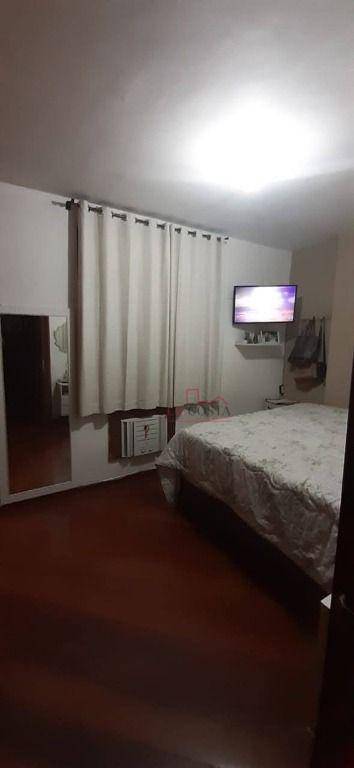 Apartamento à venda com 2 quartos, 75m² - Foto 2