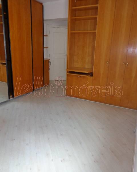 Apartamento à venda com 3 quartos, 240m² - Foto 6