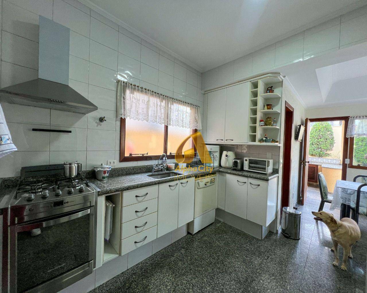 Casa de Condomínio à venda com 4 quartos, 280m² - Foto 10