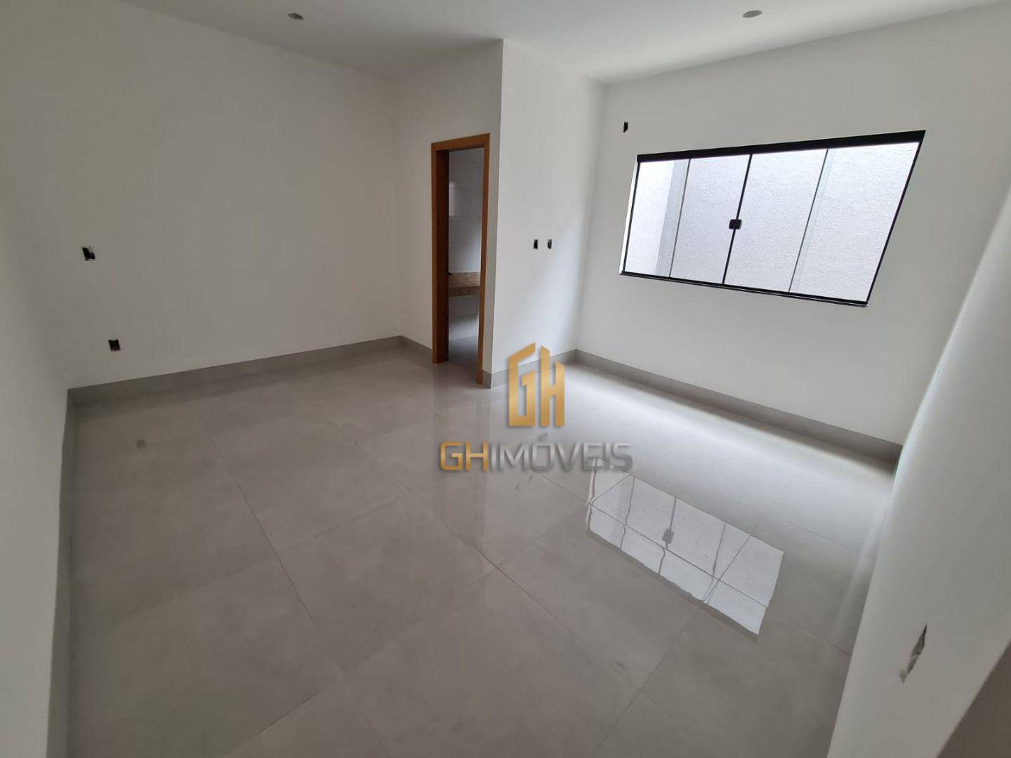 Casa à venda com 3 quartos, 110m² - Foto 11