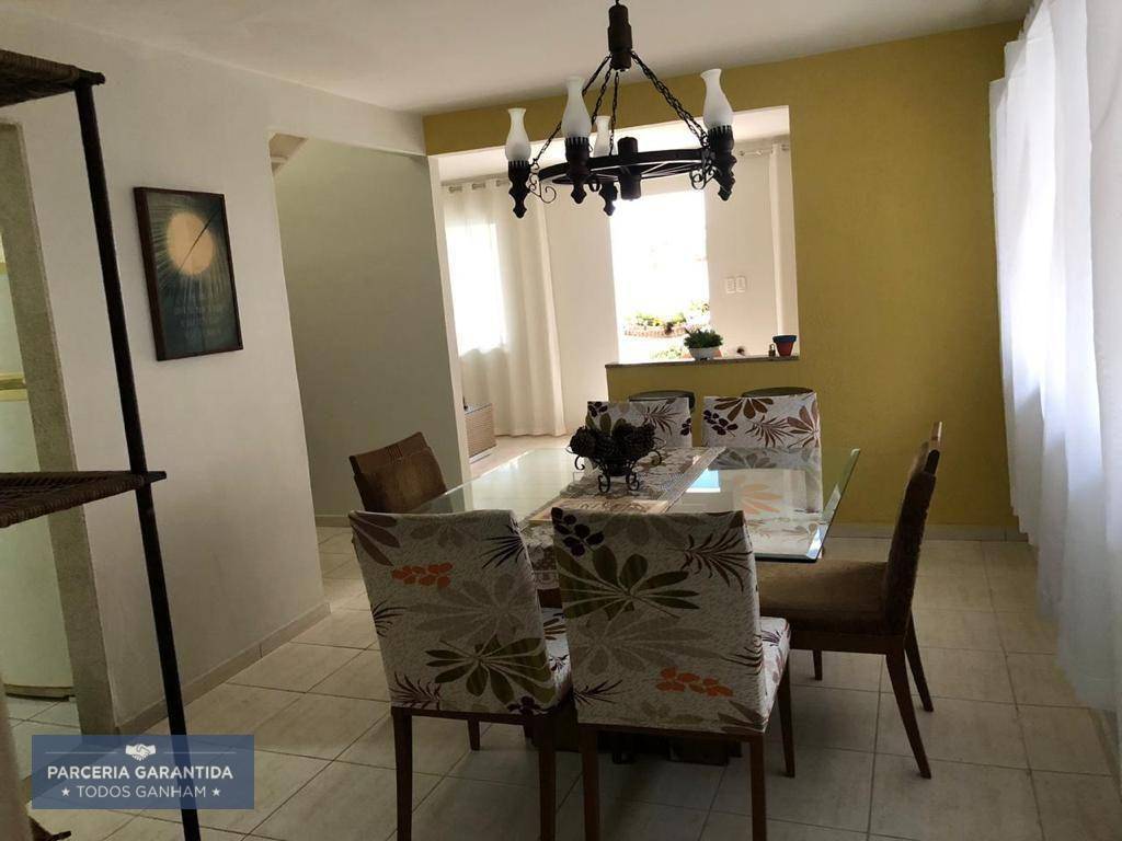 Casa à venda com 6 quartos, 280m² - Foto 4