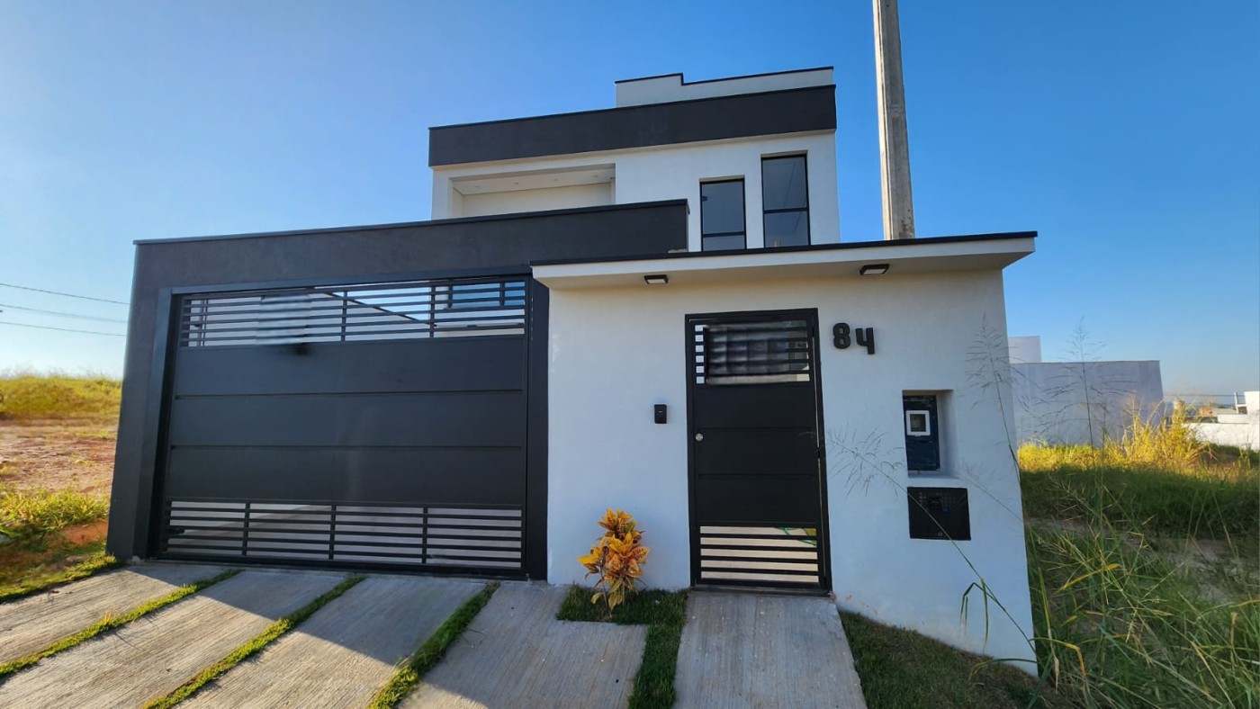 Casa, 3 quartos, 130 m² - Foto 1