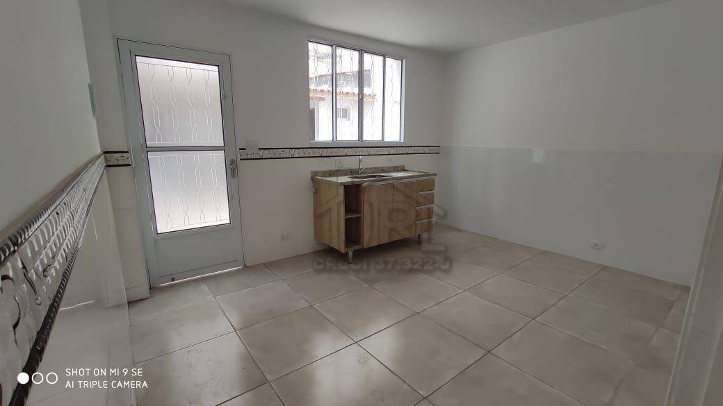 Sobrado para alugar com 2 quartos, 180m² - Foto 4