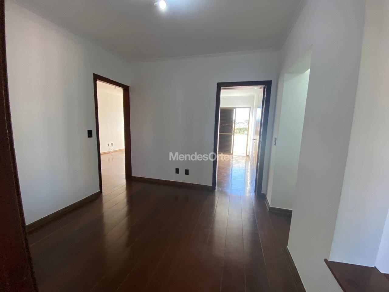 Apartamento para alugar com 3 quartos, 206m² - Foto 12
