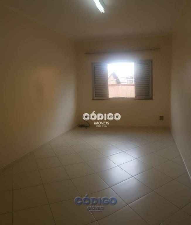 Casa à venda com 2 quartos, 180m² - Foto 14