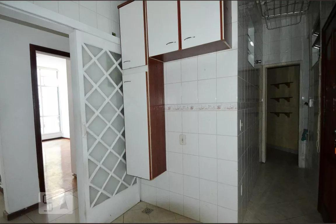 Apartamento à venda com 2 quartos, 65m² - Foto 14