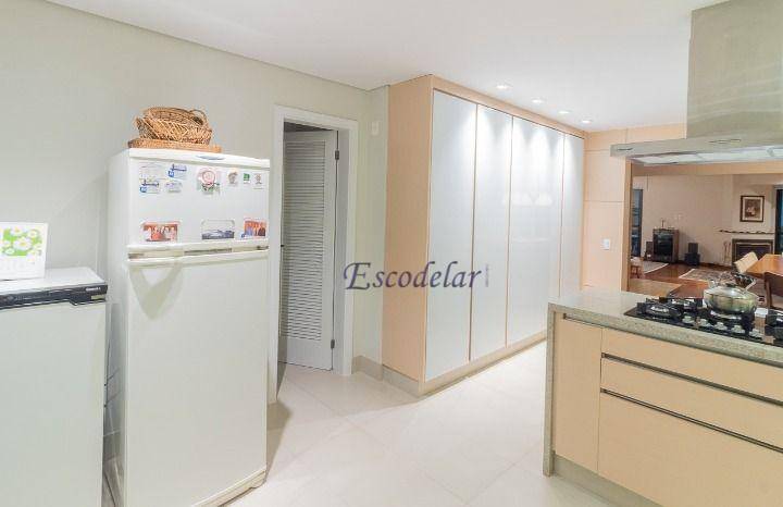 Apartamento à venda com 4 quartos, 217m² - Foto 13