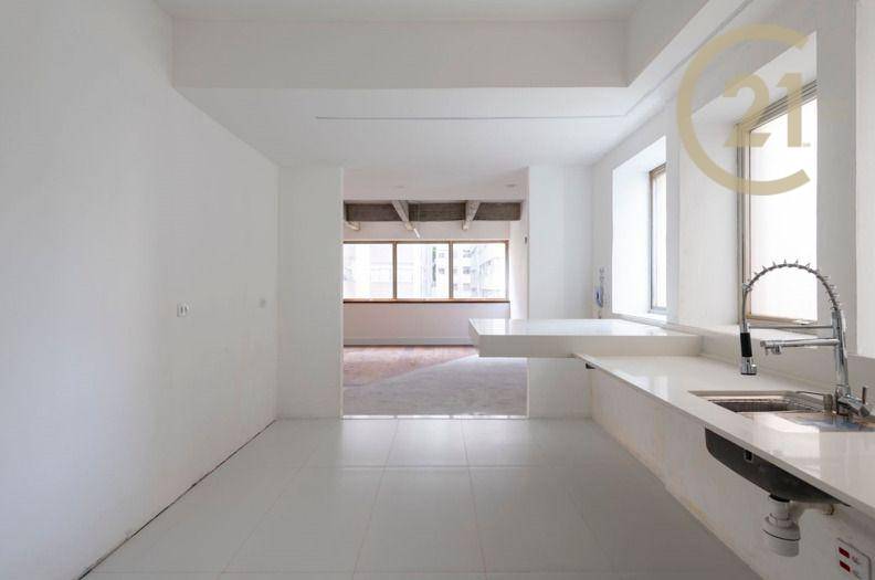 Apartamento à venda com 3 quartos, 181m² - Foto 13