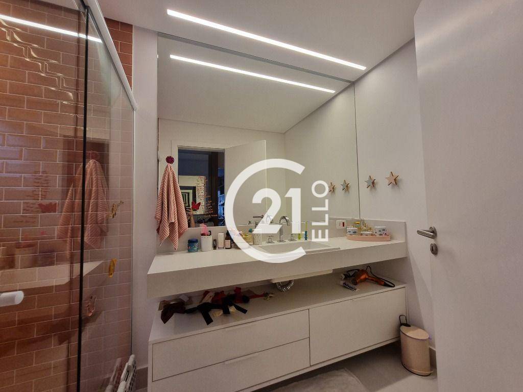 Casa de Condomínio para alugar com 3 quartos, 243m² - Foto 21