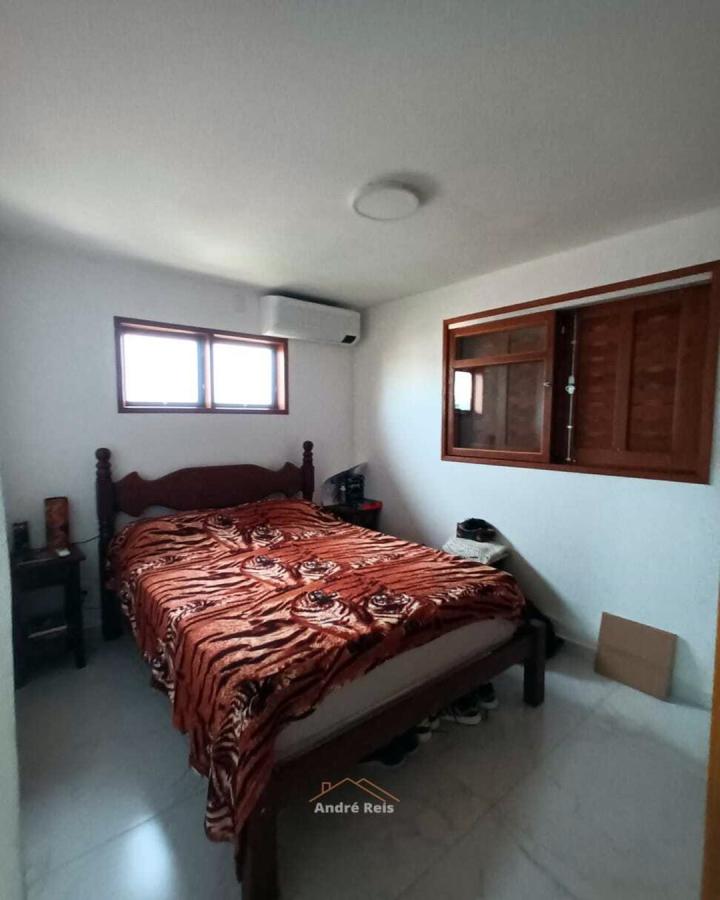 Casa à venda com 3 quartos, 450m² - Foto 7