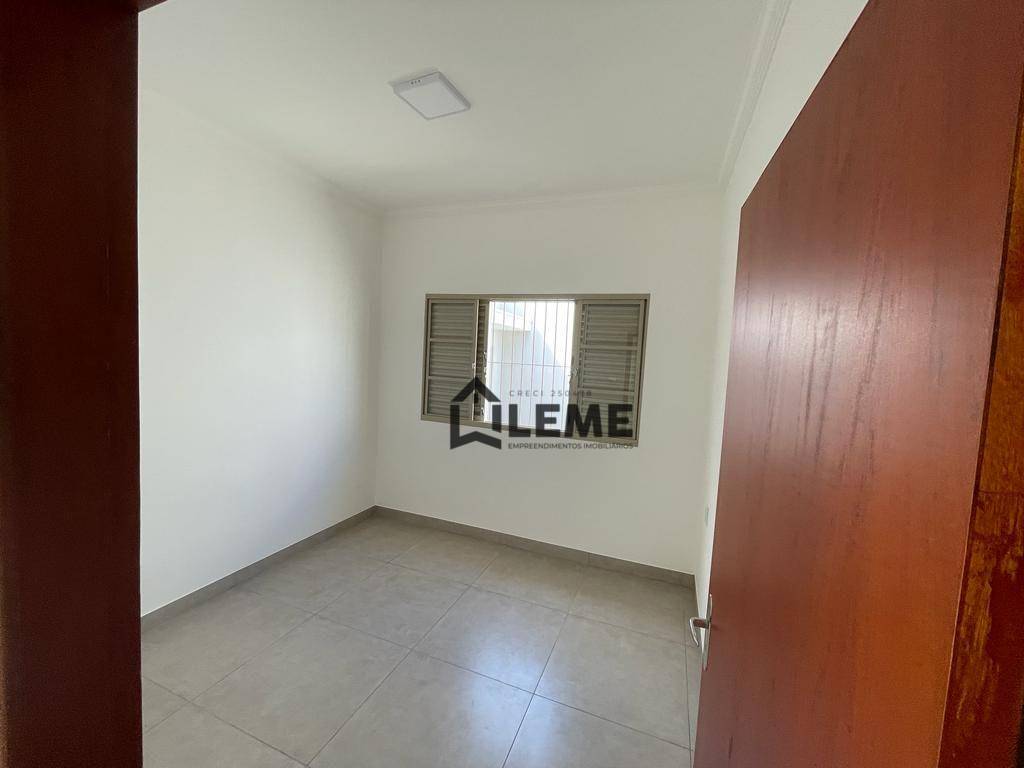 Casa à venda com 3 quartos, 177m² - Foto 12