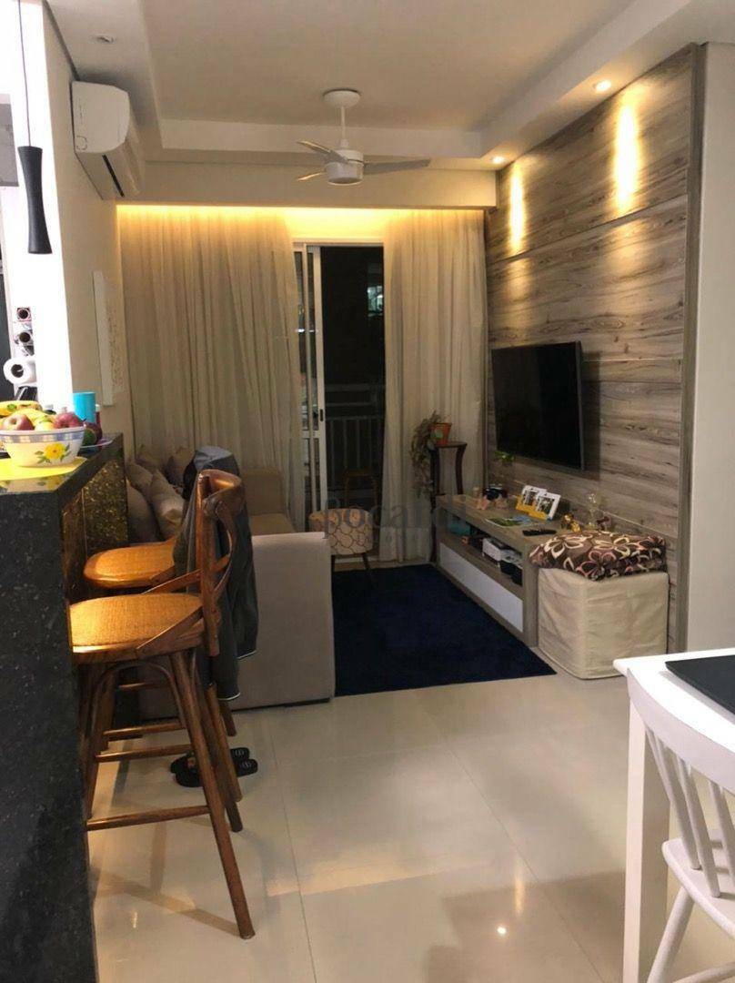 Apartamento à venda com 2 quartos, 64m² - Foto 8