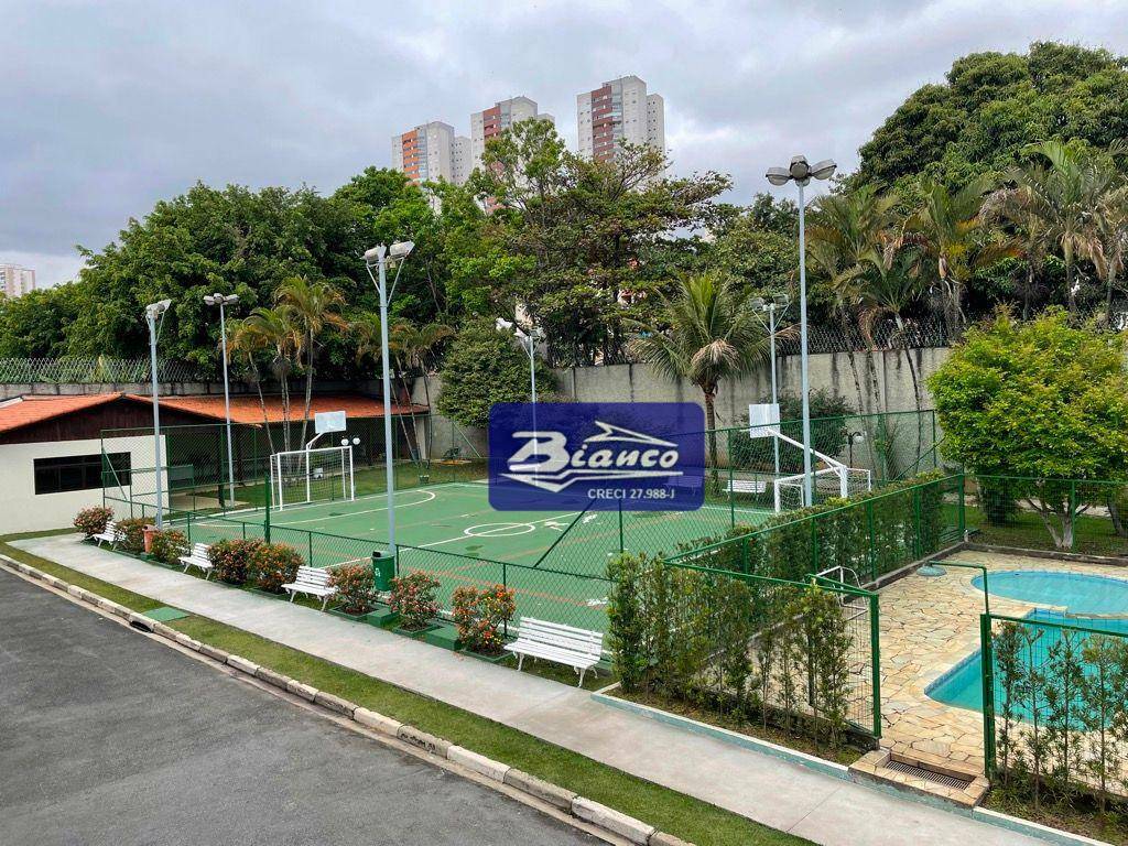 Sobrado à venda com 3 quartos, 181m² - Foto 52