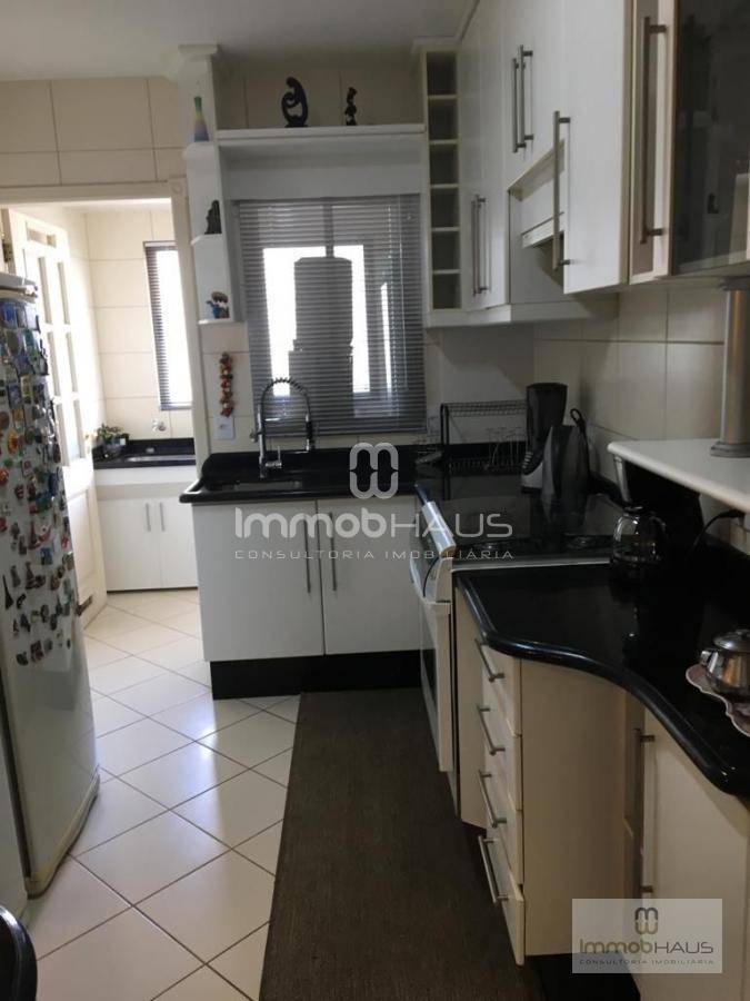 Apartamento à venda com 2 quartos, 162m² - Foto 10