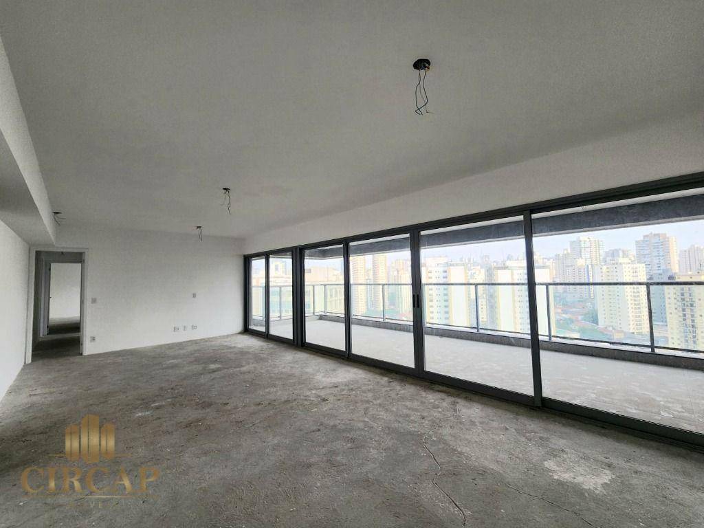 Apartamento à venda com 3 quartos, 184m² - Foto 4