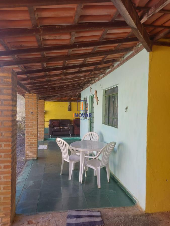 Casa à venda com 2 quartos, 360m² - Foto 2