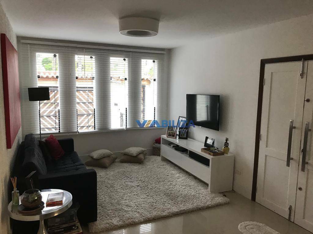 Sobrado à venda com 3 quartos, 245m² - Foto 1