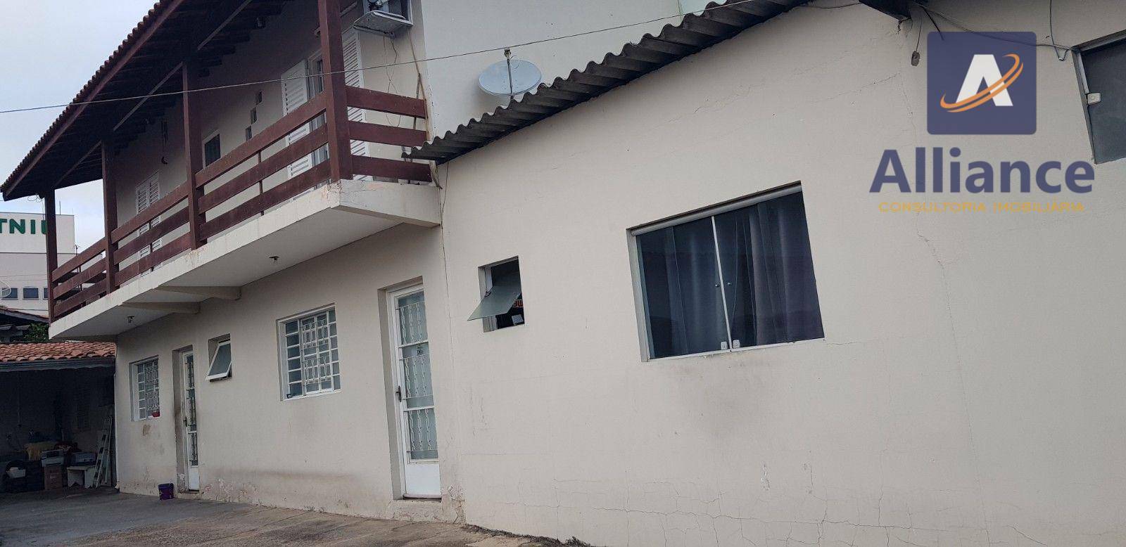 Casa à venda com 6 quartos, 300m² - Foto 66