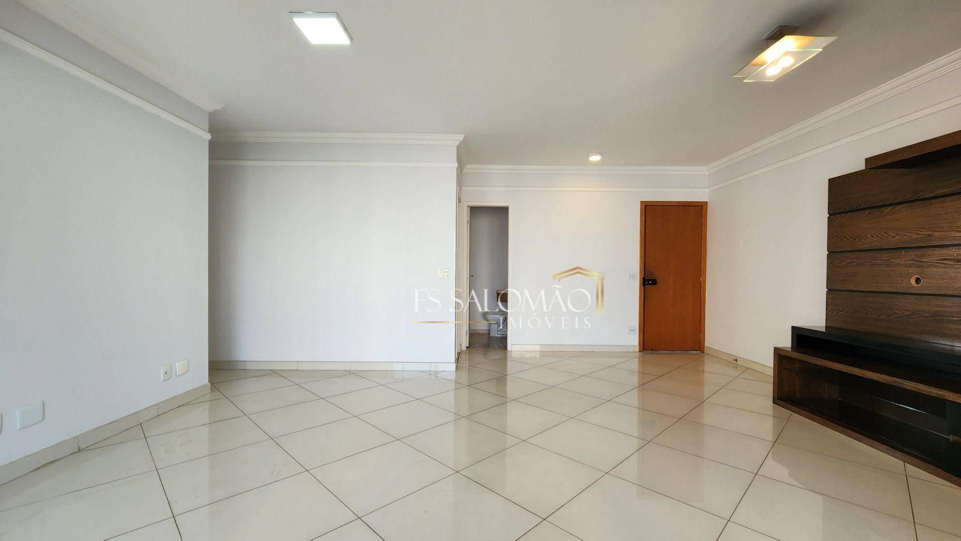 Apartamento para alugar com 4 quartos, 153m² - Foto 5