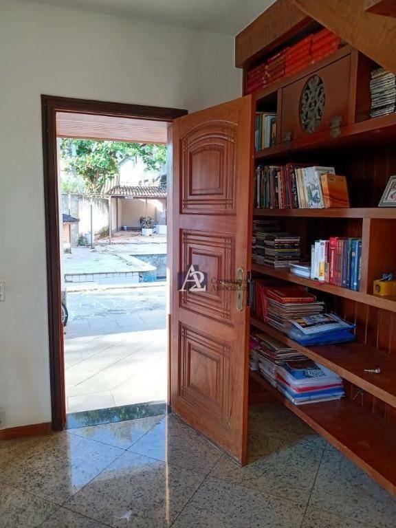 Casa à venda com 3 quartos, 250M2 - Foto 6