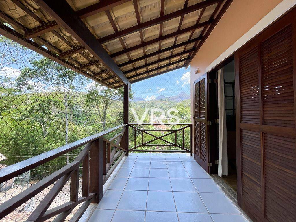 Casa de Condomínio à venda com 4 quartos, 216m² - Foto 20