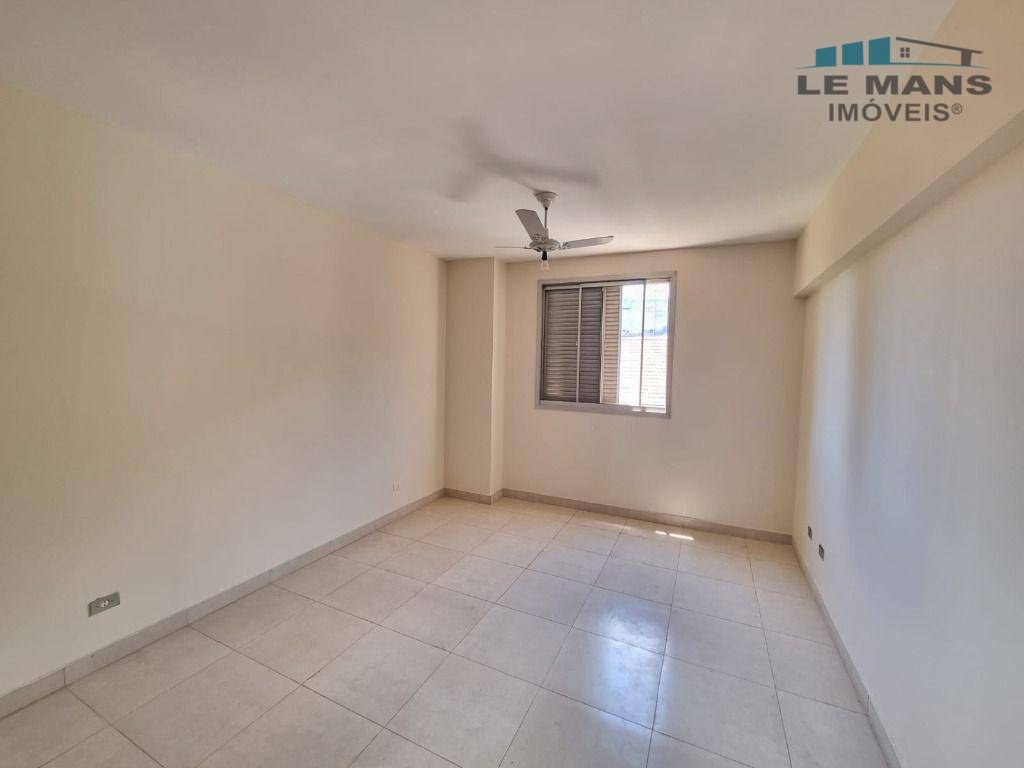 Apartamento à venda com 3 quartos, 150m² - Foto 17